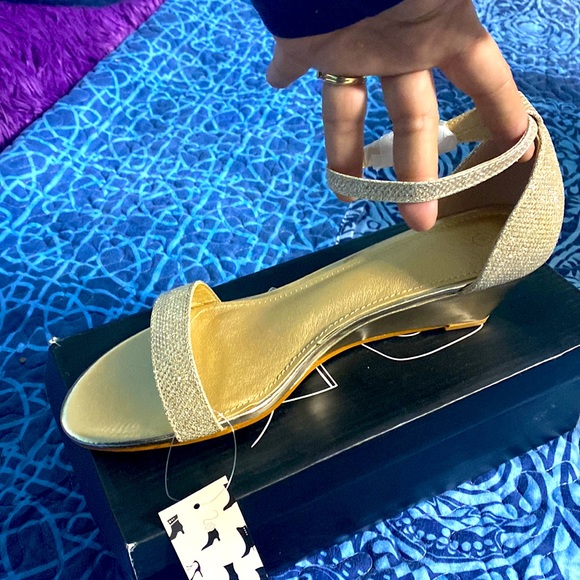 mysoft Shoes Mysoft Womens Gold Sparkle Wedge Sz 9 New Nib Prom